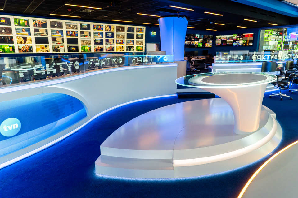 TV STUDIO TVN24/FAKTY - Warschau / Polen 2025 (18)