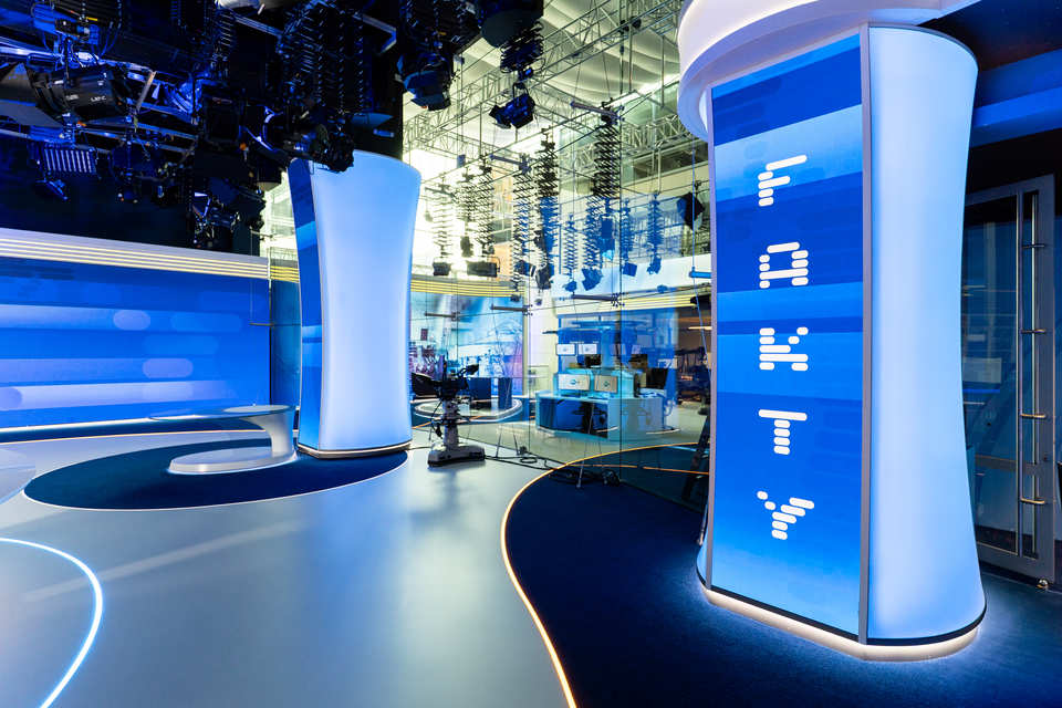 TV STUDIO TVN24/FAKTY - Warschau / Polen 2025 (6)