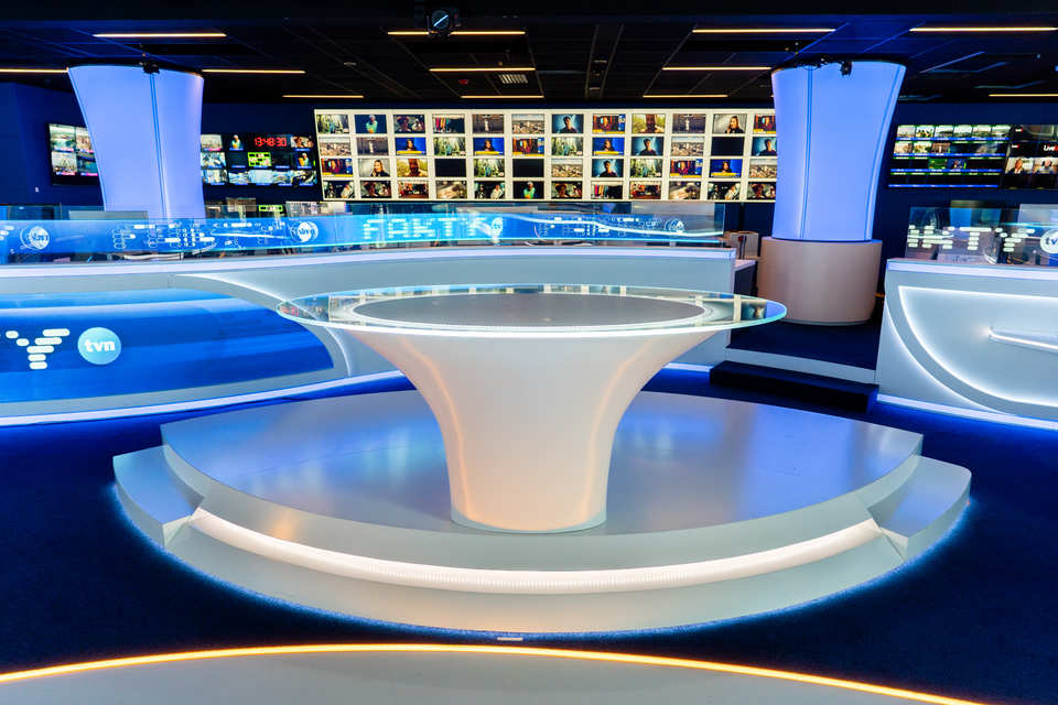 TV STUDIO TVN24/FAKTY - Warschau / Polen 2025 (17)