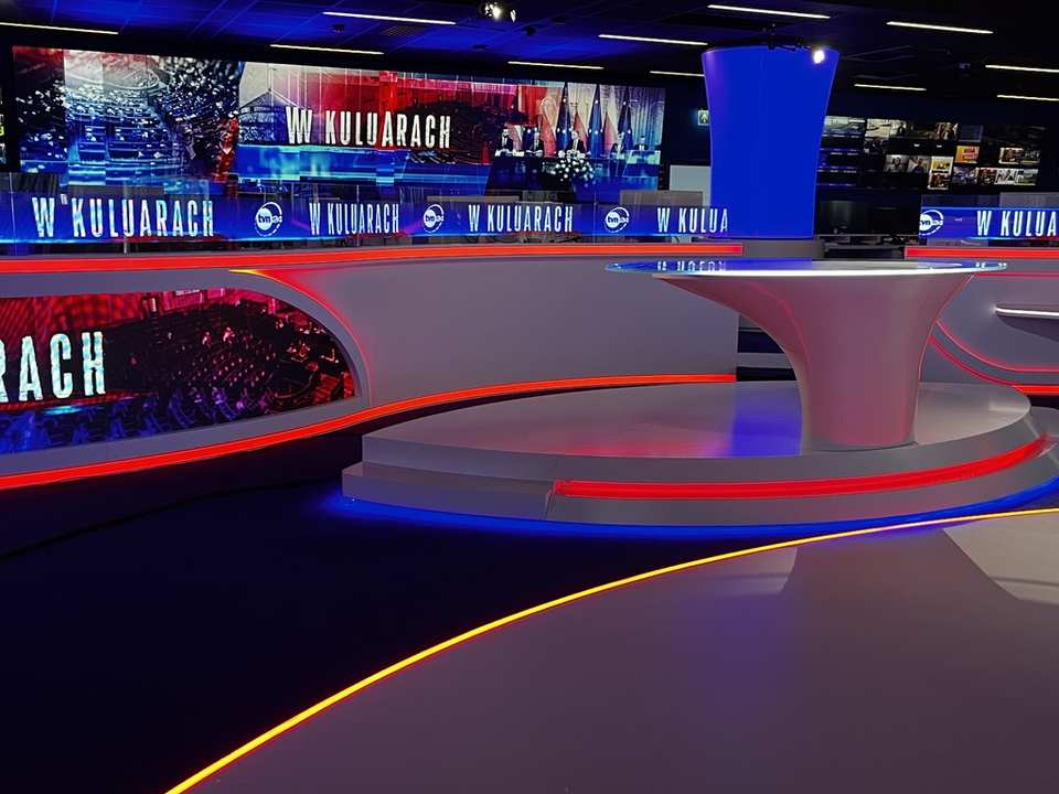 TV STUDIO TVN24/FAKTY - Warschau / Polen 2025 (26)